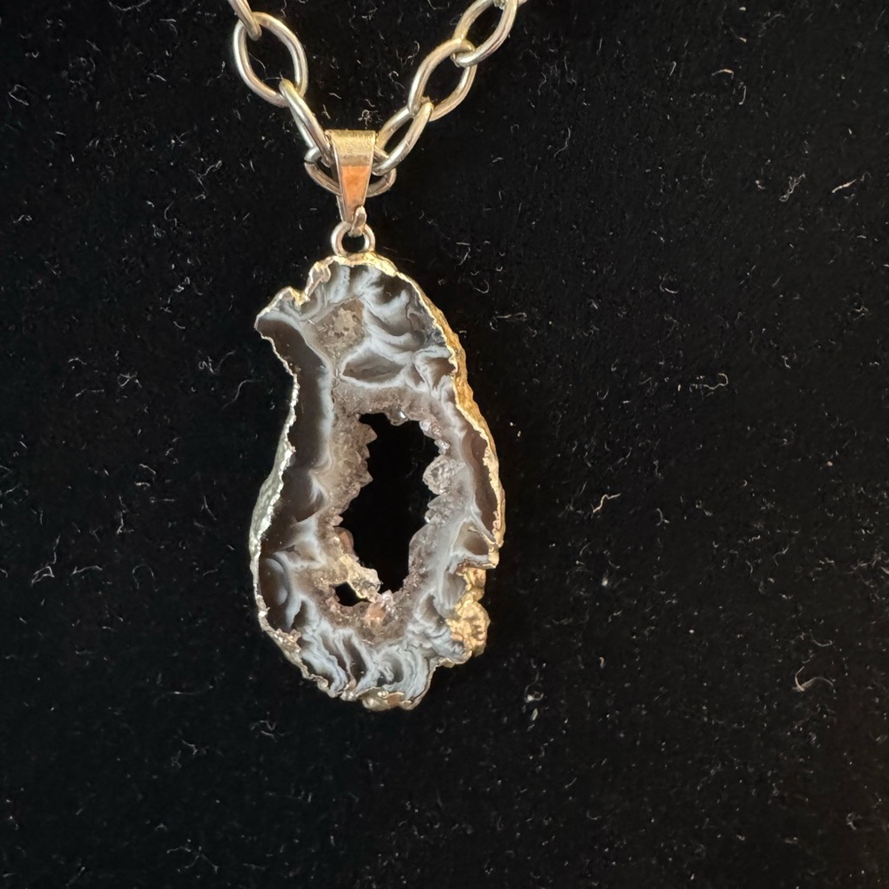 Elegant Silver Geode Necklace